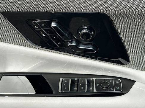 New 2026 Cadillac Optiq Luxury 1 w/ LPO, Floor Liner Package AWD/4WD image 34