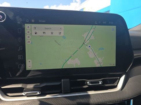 Used 2025 Chevrolet Equinox LT w/ Safety and Technology Package image 19