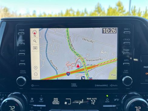 Used 2021 Toyota Highlander Limited image 8