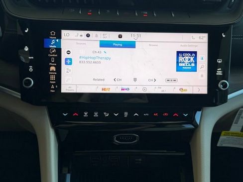 New 2026 Jeep Grand Cherokee Limited AWD/4WD image 18