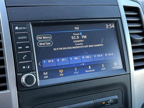 Certified 2019 Nissan Frontier SV image 17