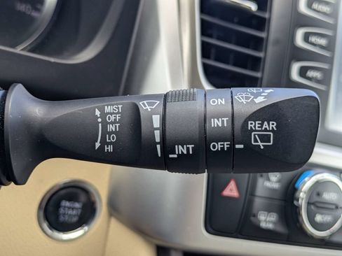 Used 2016 Toyota Highlander XLE FWD image 30