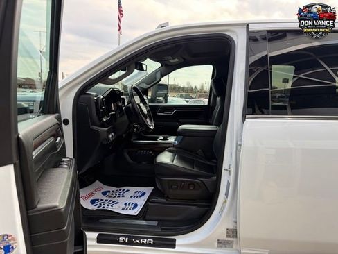 Used 2024 GMC Sierra 2500 SLT w/ Texas SLT Premium Package image 11