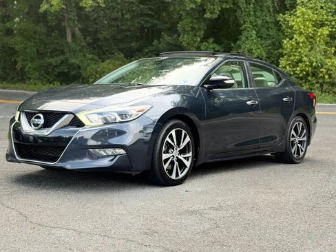 Used 2016 Nissan Maxima Platinum FWD image 4