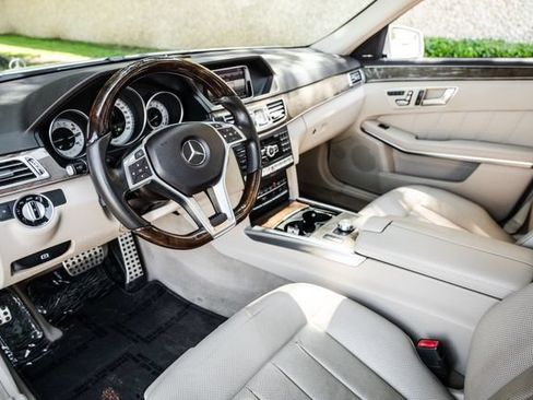 Used 2015 Mercedes-Benz E 350 4MATIC Wagon image 2