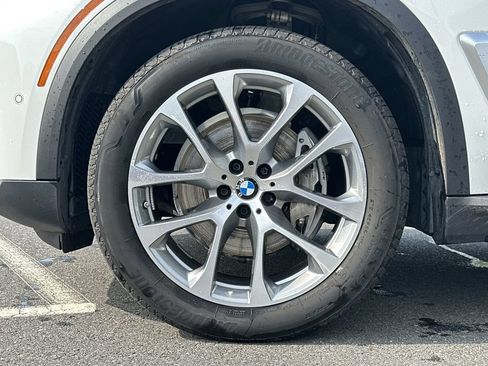 Used 2026 BMW X5 xDrive40i AWD/4WD image 16