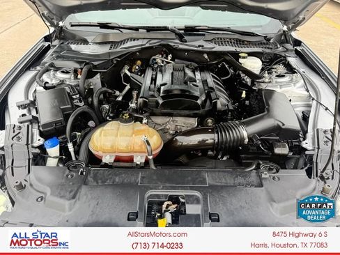 Used 2020 Ford Mustang Premium RWD image 12