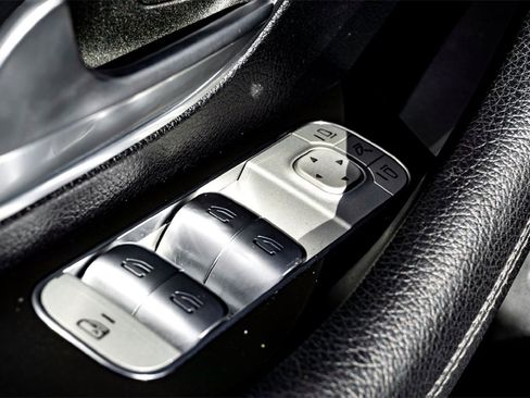 Used 2022 Mercedes-Benz GLE 350 image 11