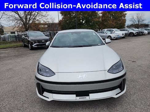New 2025 Hyundai Ioniq 6 SEL image 5