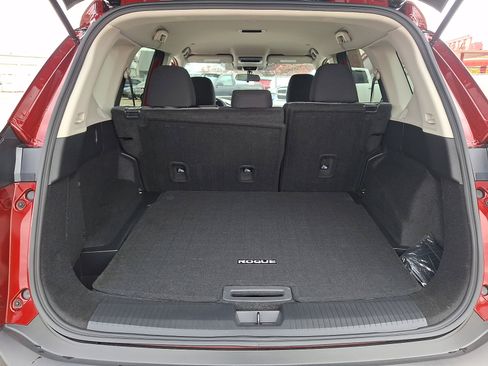 Used 2023 Nissan Rogue SV image 30