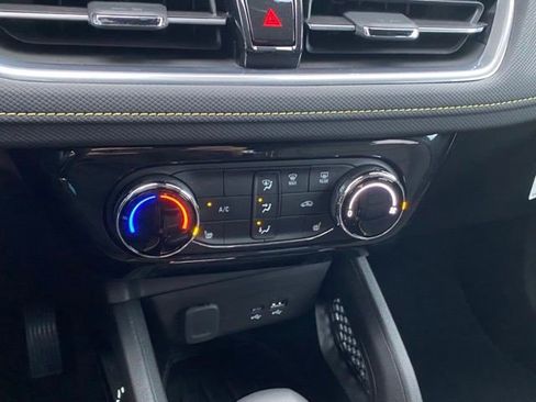 Certified 2025 Chevrolet TrailBlazer ACTIV w/ Driver Confidence Package image 16