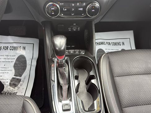 Used 2021 Chevrolet TrailBlazer RS w/ Technology Package FWD image 50