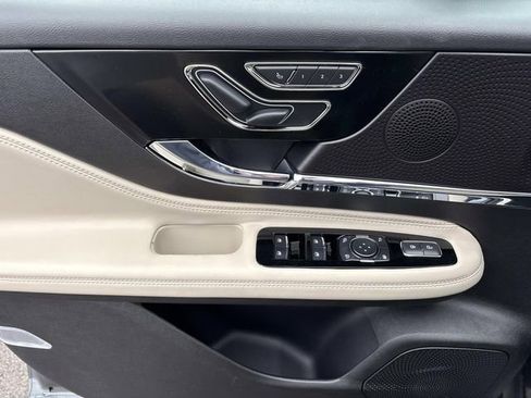 New 2026 Lincoln Corsair Reserve image 20