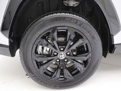 Used 2025 Toyota RAV4 XSE w/ Weather Package AWD/4WD image 9