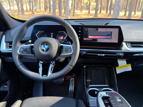 New 2026 BMW X1 xDrive28i w/ Technology Package AWD/4WD image 3