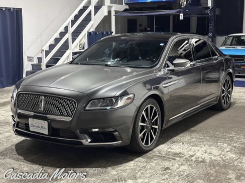 Used 2017 Lincoln Continental Reserve w/ Technology Package AWD/4WD image 4