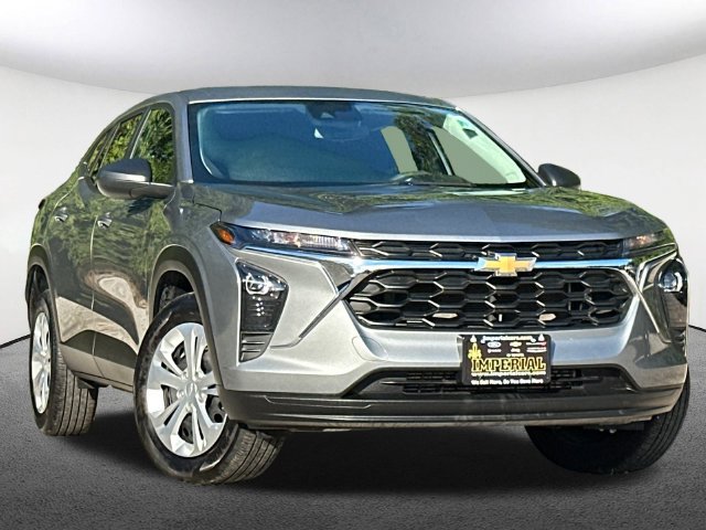 Certified 2026 Chevrolet Trax LS FWD image 16