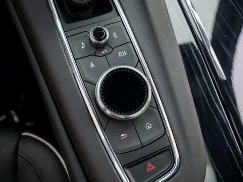 Used 2024 Cadillac Escalade Sport w/ LPO, ONYX Package image 27