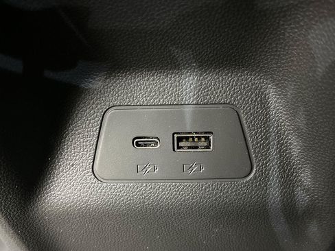Used 2026 Buick Envision Sport Touring AWD/4WD image 13
