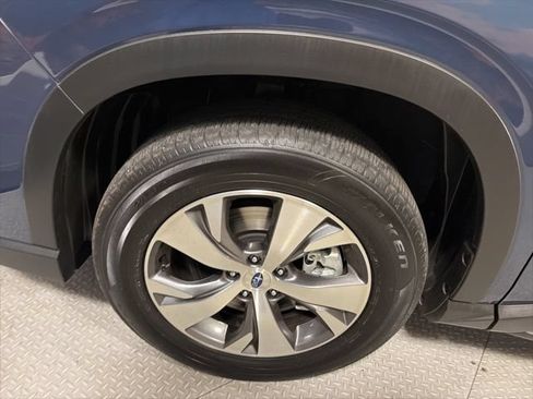 Certified 2025 Subaru Ascent Premium AWD/4WD image 19