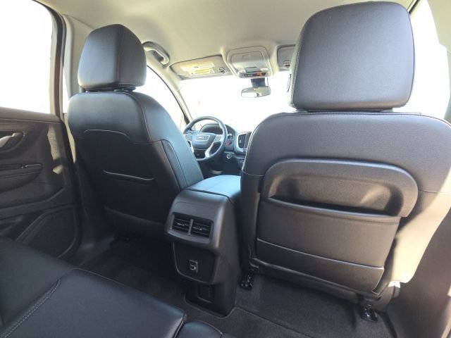 Used 2023 GMC Terrain SLT w/ Tech Package AWD/4WD image 18
