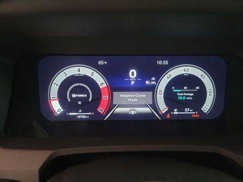 Certified 2025 Toyota Tacoma TRD Off-Road AWD/4WD image 15