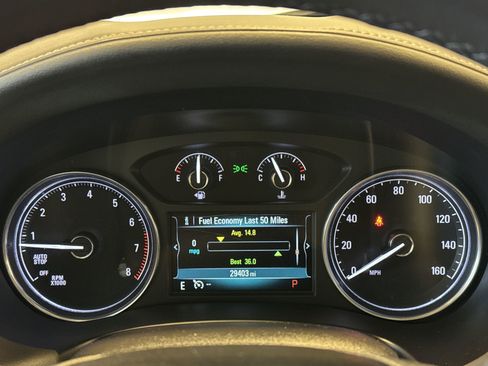 Used 2018 Buick Enclave Essence image 15