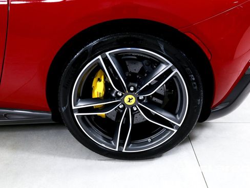 Used 2022 Ferrari Roma RWD image 28