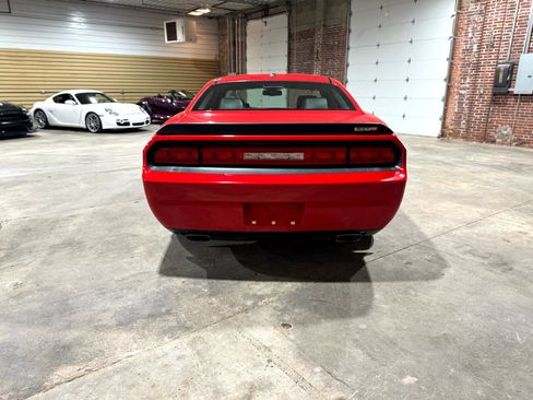 Used 2009 Dodge Challenger SRT8 w/ SRT Option Group II image 6
