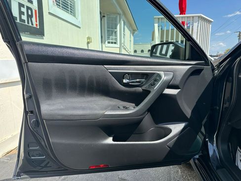 Used 2014 Nissan Altima 2.5 S image 15