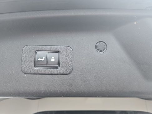 Used 2022 Nissan Armada Platinum AWD/4WD image 14