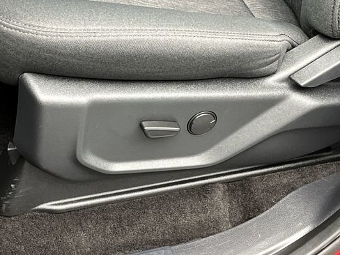 Used 2022 Ford Expedition XLT image 11