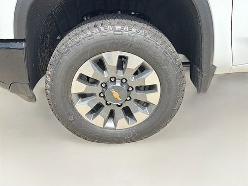 New 2026 Chevrolet Silverado 2500 Custom w/ Custom Value Package AWD/4WD image 31