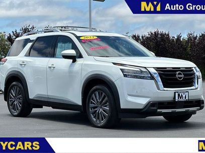 Used 2023 Nissan Pathfinder SL w/ SL Premium Package