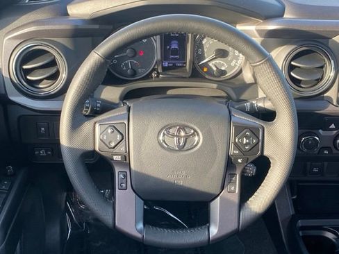 Certified 2023 Toyota Tacoma TRD Off-Road AWD/4WD image 15