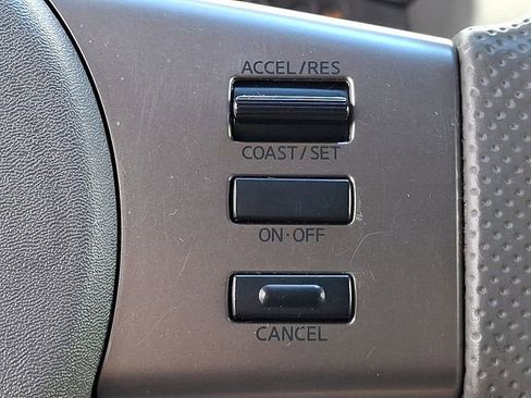 Used 2008 Nissan Frontier SE w/ SE Value Truck Pkg AWD/4WD image 19