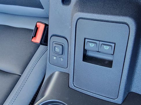 New 2024 Ford Bronco Black Diamond w/ Sasquatch Package image 23