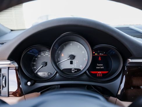 Certified 2022 Porsche Macan S image 15