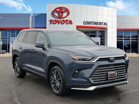 New 2026 Toyota Grand Highlander AWD Hybrid image 2