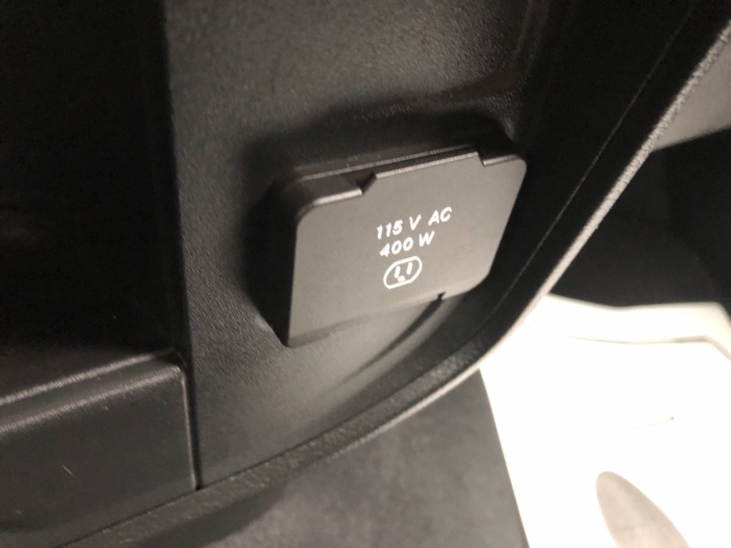 Used 2024 RAM 2500 Laramie w/ Safety Group AWD/4WD image 33