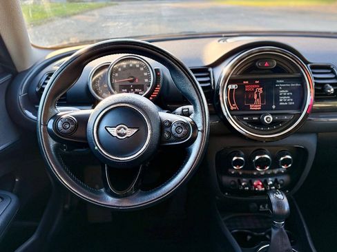 Used 2017 MINI Cooper Clubman S image 7
