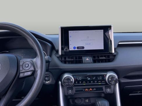 Used 2024 Toyota RAV4 XLE FWD image 7
