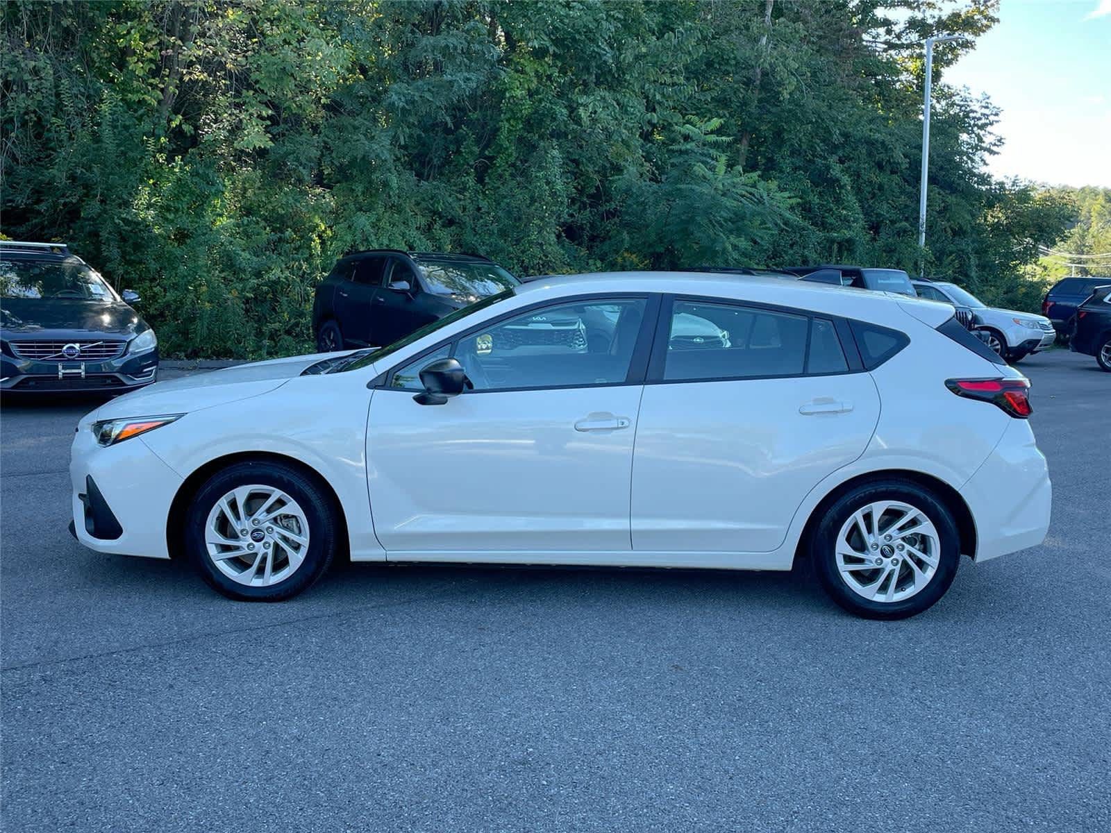 Used 2024 Subaru Impreza 2.0i AWD/4WD image 2