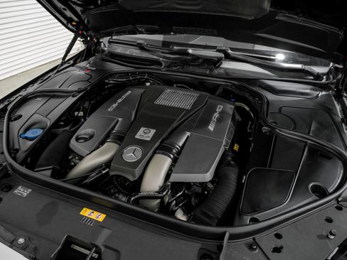 Used 2015 Mercedes-Benz S 63 AMG 4MATIC Sedan image 56