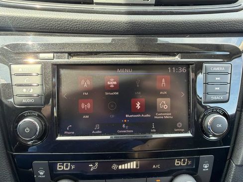 Used 2020 Nissan Rogue SV AWD/4WD image 37