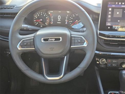 Used 2023 Buick Encore GX Select image 15