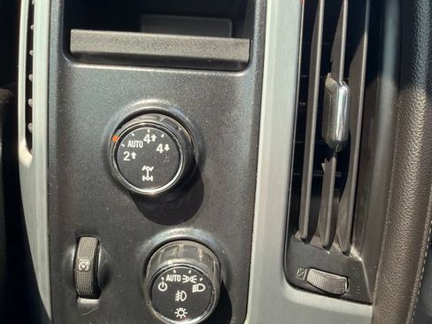 Used 2014 GMC Sierra 1500 SLE AWD/4WD image 18