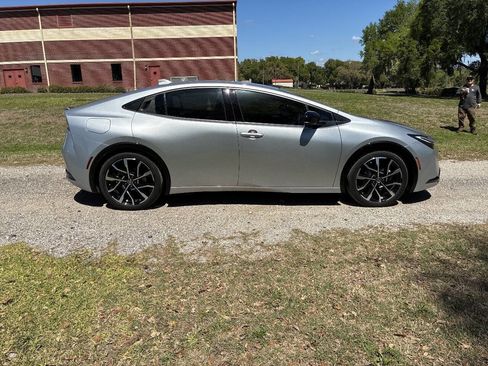 Used 2023 Toyota Prius Prime image 9