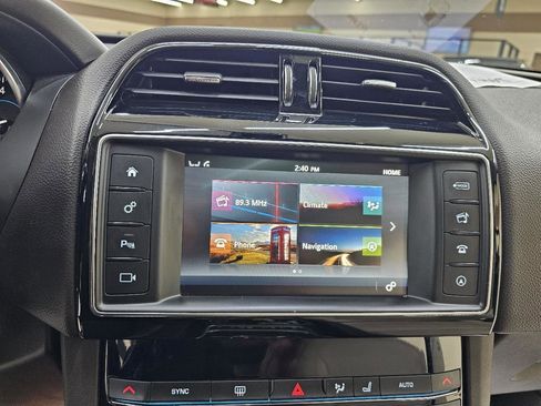 Used 2018 Jaguar F-PACE Prestige AWD/4WD image 33