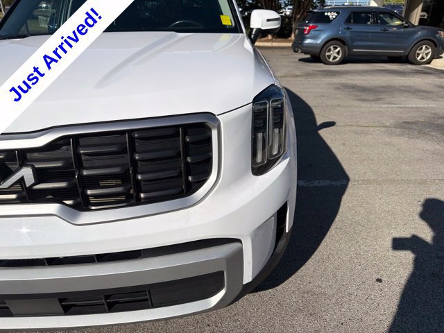 Used 2025 Kia Telluride S FWD image 9